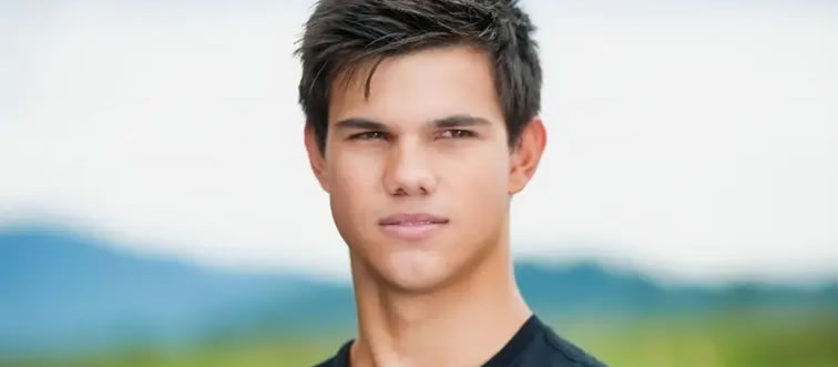 In the Twilight saga, what supernatural entity does Jacob Black morph into?